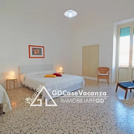 Gdcasevacanza -centralissimo Su Corso Roma- Apartment
